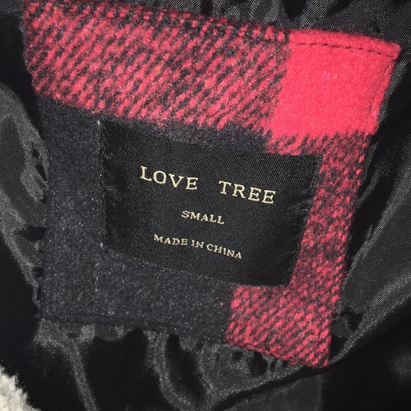 Funky vest perfect for fall - Picture 3 of 4